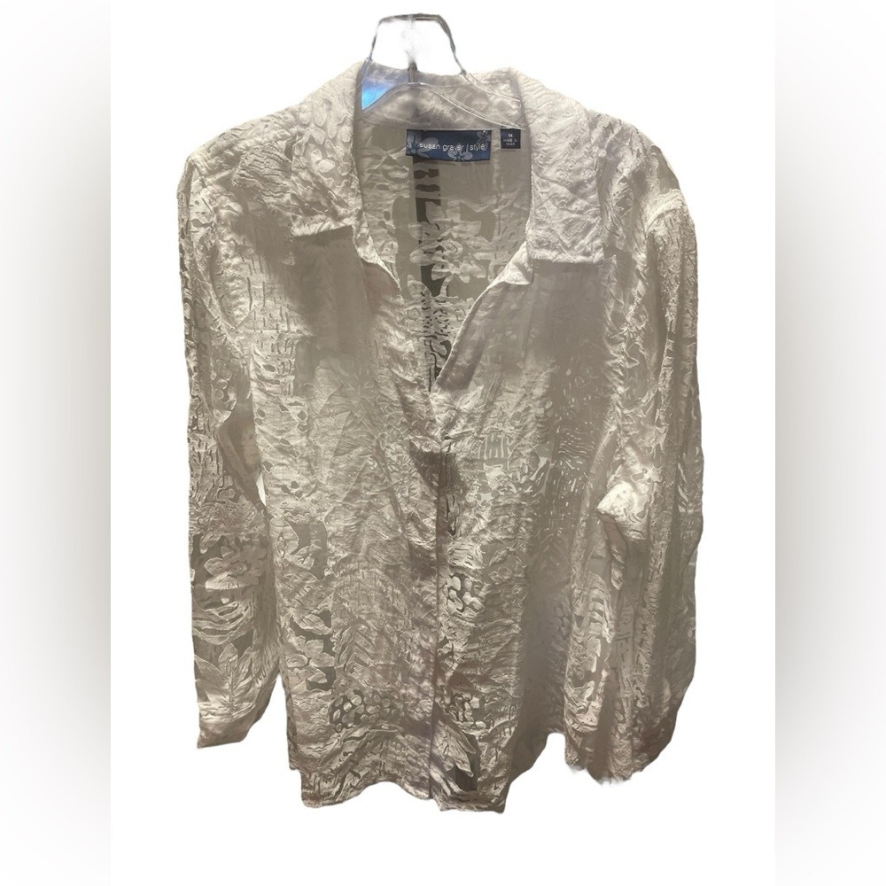 Susan Graver Style White Lace Textured Collared Button Up Shirt Plus Size‎ 1X